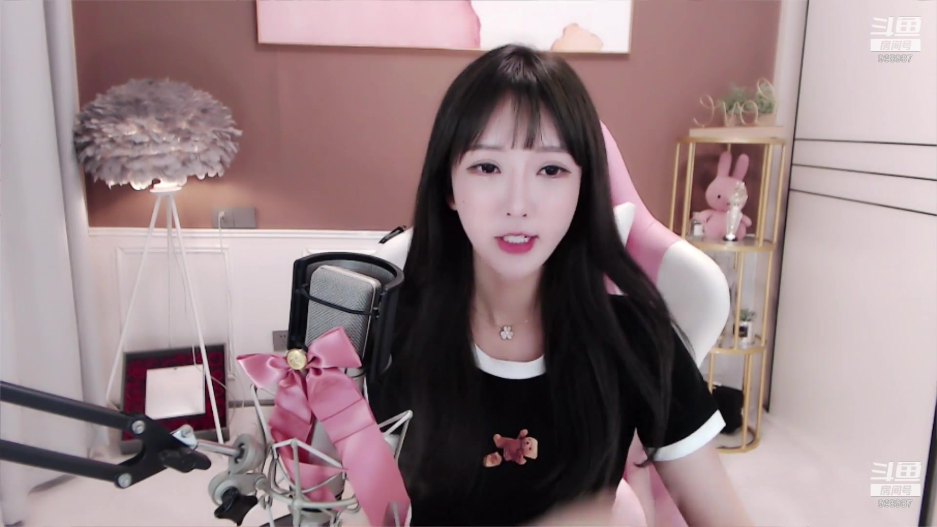 斗鱼-南妹儿呀_2020-07-03-2105_07-03-2220_很新的新人主播