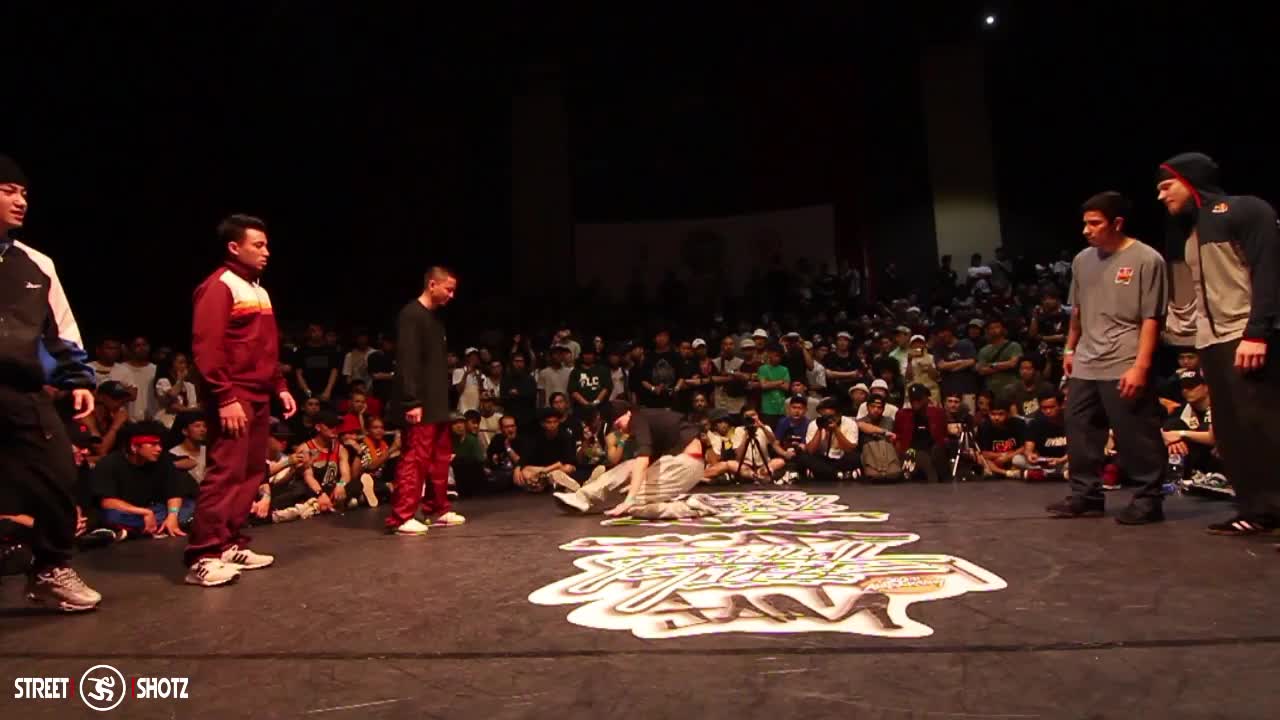 Halley Crew Vs Red Bull BC ONE All Stars | Top8 Bboy | Radikal Forze ...