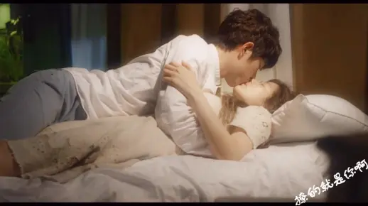 【床戏来啦】 韩剧国产剧台剧吻戏甜蜜床戏 爱情的小船开起来