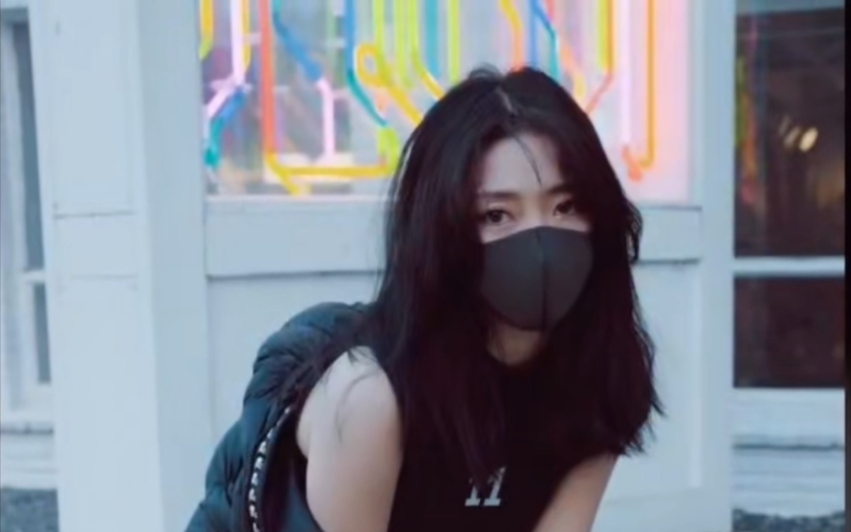玩偶姐姐露脸了