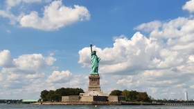 自由女神像火炬观景台事件 2ead7237da2847d7de965b4bf360edc4cbfc8606.jpg@280w_158h_1c_100q.jpg