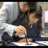 中国书法家 熊峰 在日本教小妹子书法 奇迹的课堂「書は身体がつくる 書道（全編）」