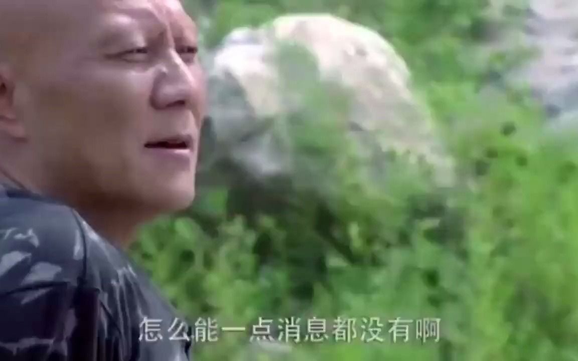 杀人犯下山买啤酒，哪知小卖部全是警察，这下有好戏看了