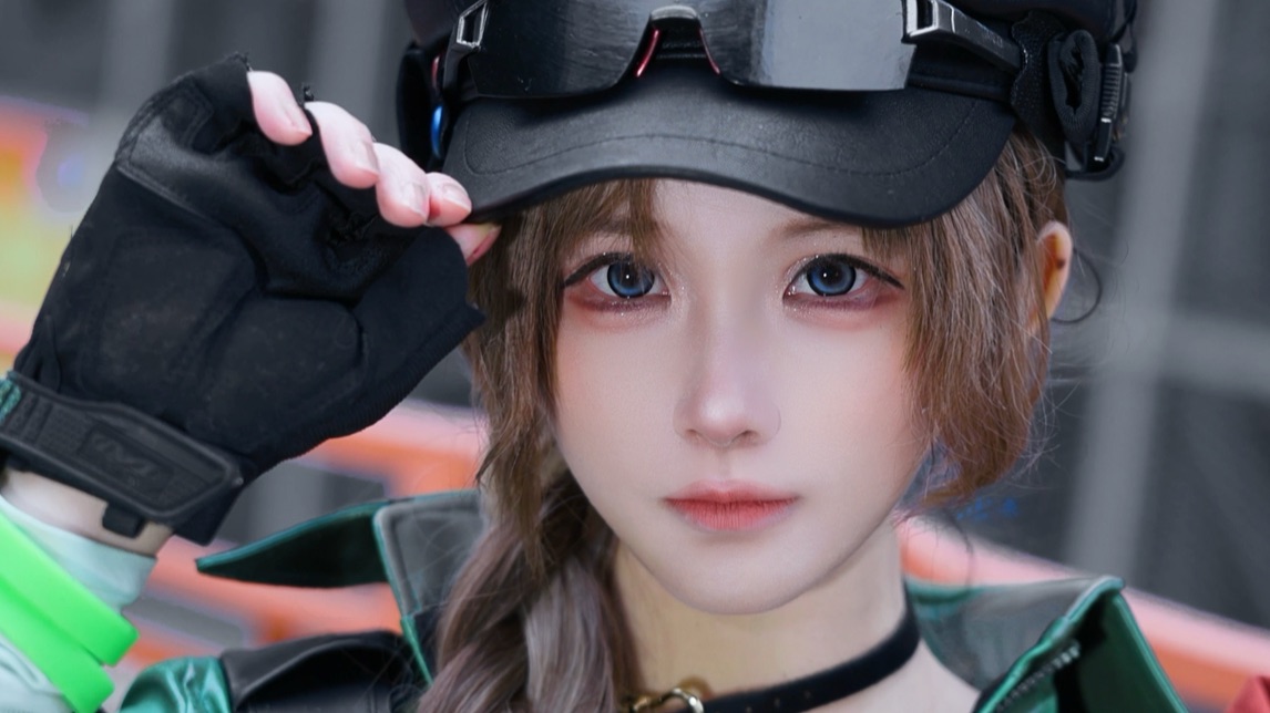 55岁才开始玩cosplay不算迟吧？