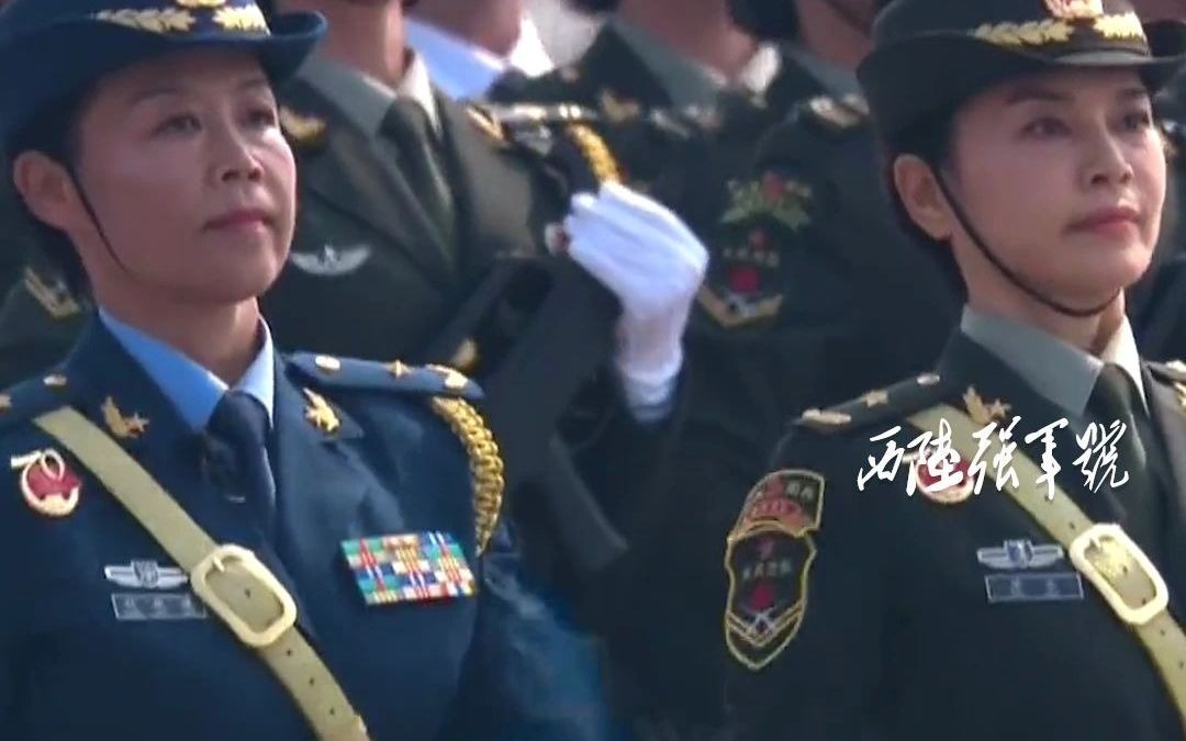 今天，致敬中国女兵！