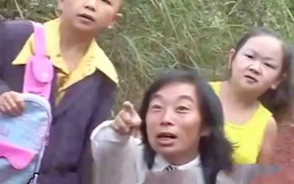 云南山歌剧：要吃豆腐趁新鲜。小不点 安妮演唱。