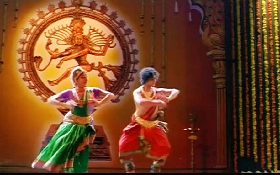 随乐而舞——Lakshmi Gopalaswamy的双人舞