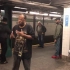 街头艺人Subway Performer Mike Yung Sings to Baby - If You Don't 