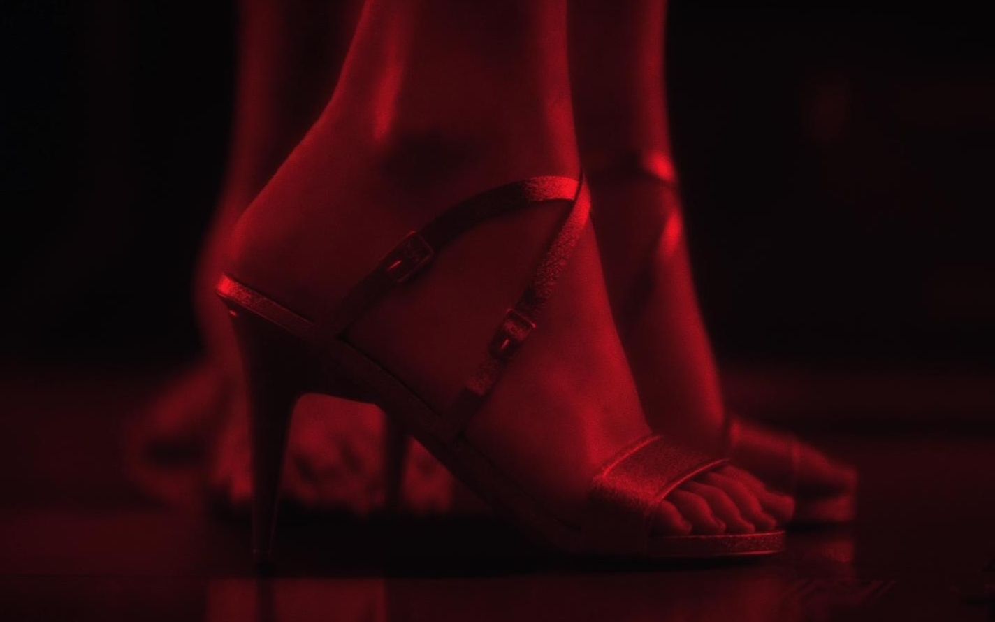 【越哥】 豆瓣9.2分，今年这片子注定大火，看得我头皮发麻却还意犹未尽！