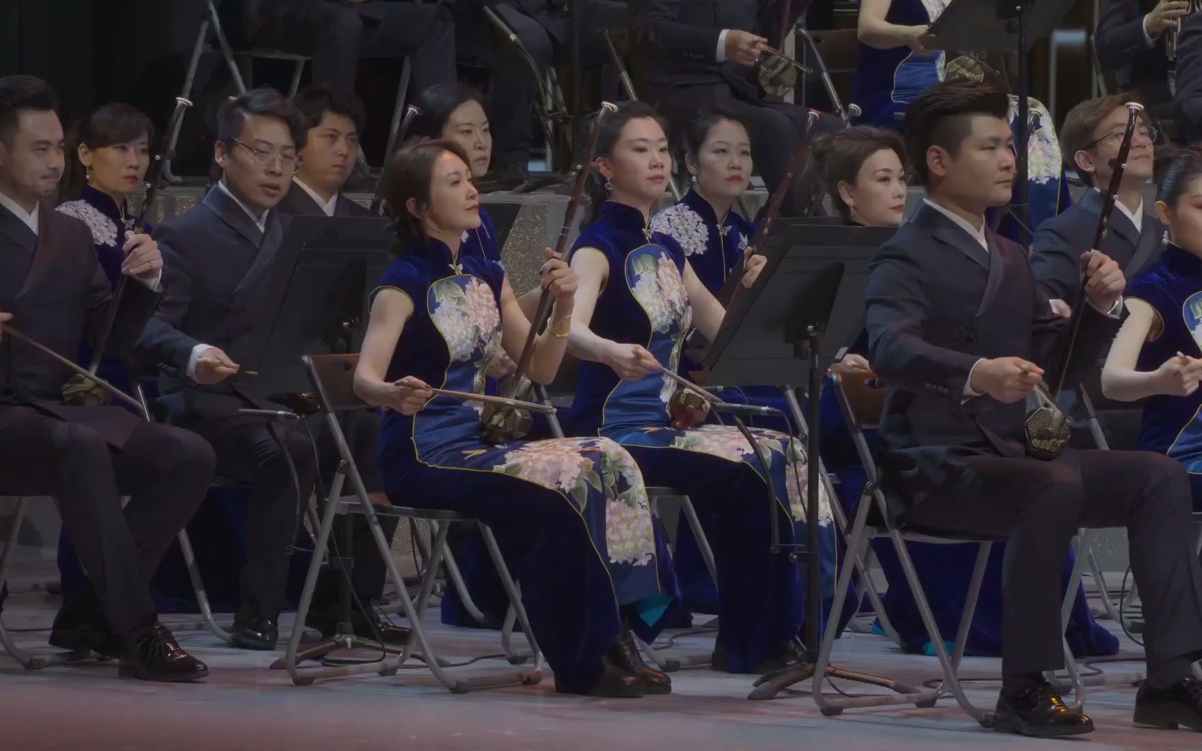 民乐、交响乐合奏《北京喜讯到边寨》｜中央民族乐团