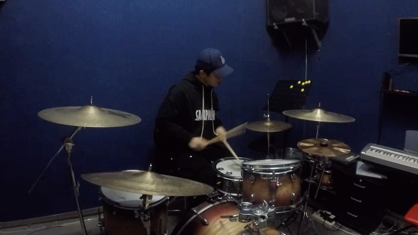 Begginlogic Drumcover 突然翻到手机相册里过年前胡打的视频哔哩哔哩bilibili