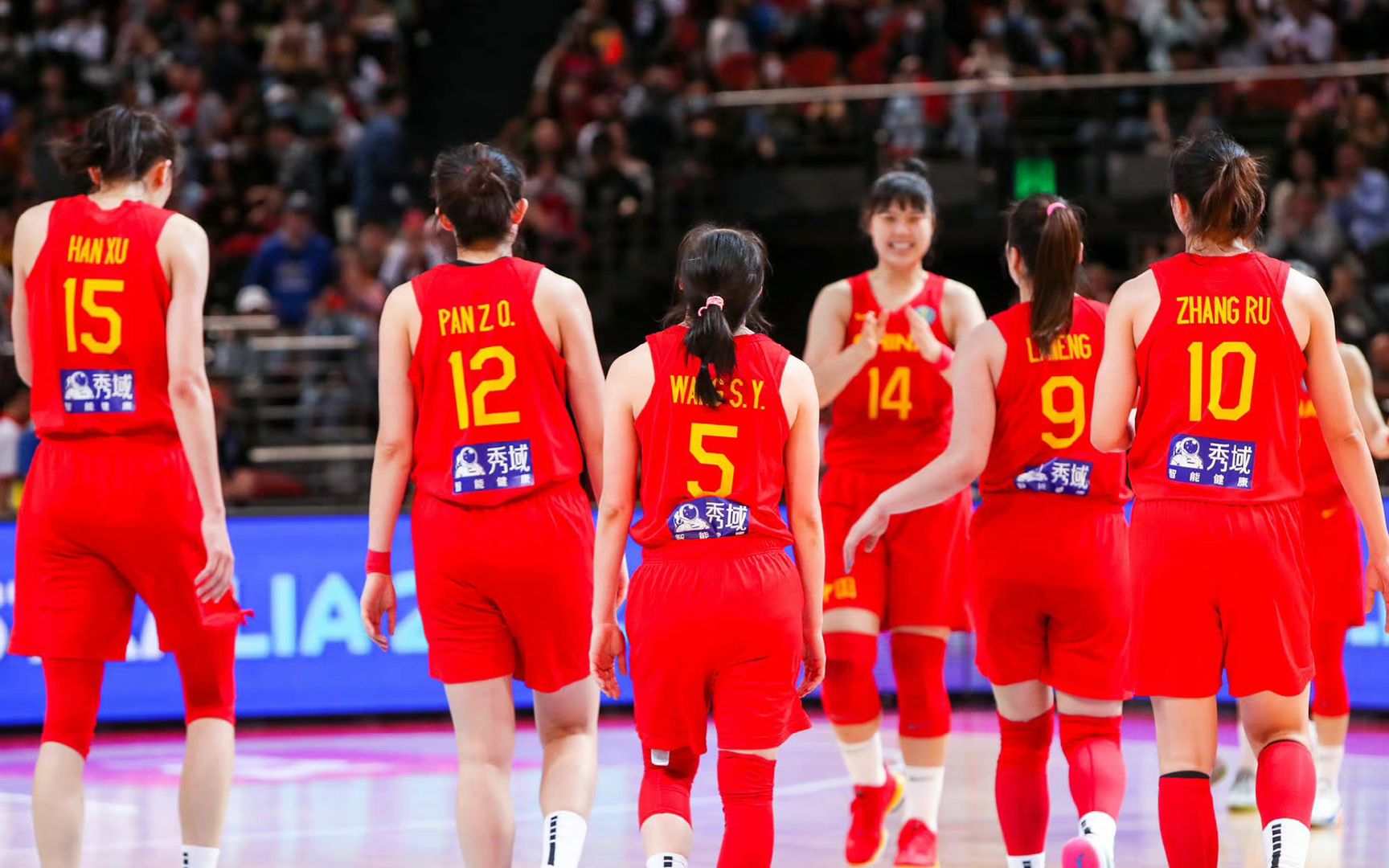 【中国队五佳球vs美国】女篮姑娘们用行动告诉大家，这TM的才叫作虽败犹荣