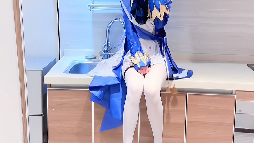 An idiot has a fool for a fool's wife.