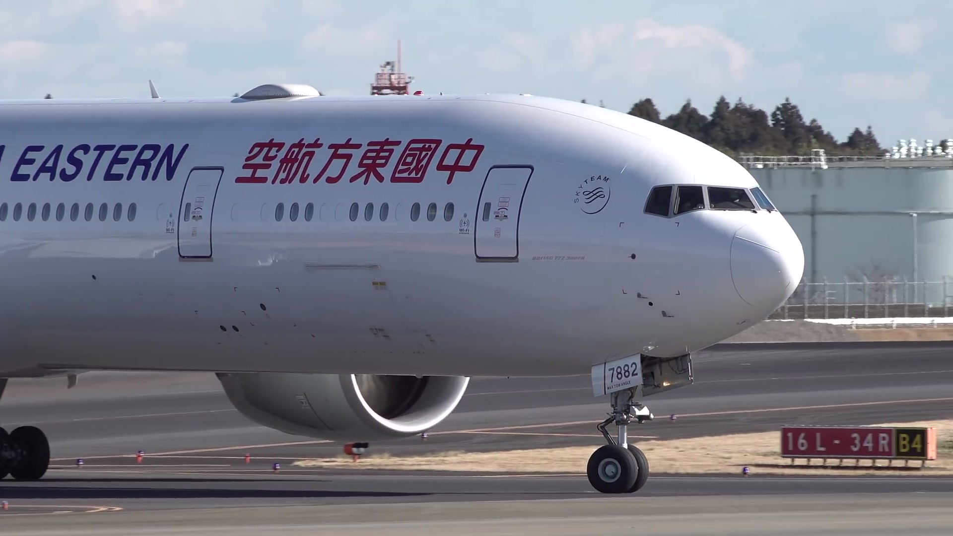 【天气状态良好】中国东方航空 波音777-300er b-7882 成田进场