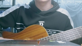 爱之梦吉他 332597d5be4b2e82a4f3c4996b5d650b61f0a1a6.jpg@280w_158h_1c_100q.jpg
