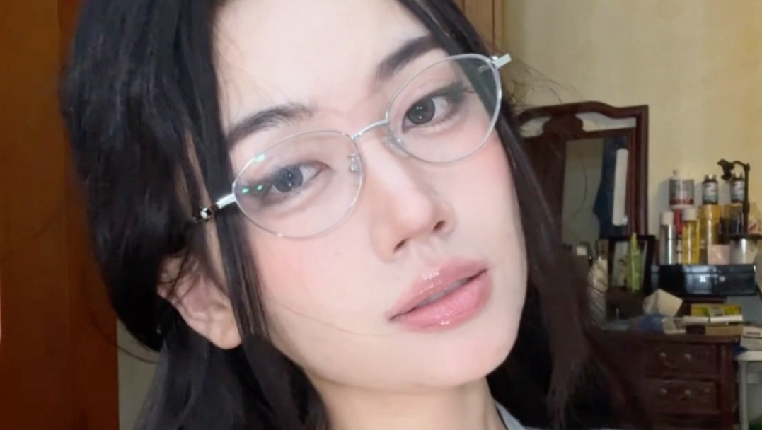 当我学会化妆，初恋以为我整容了……