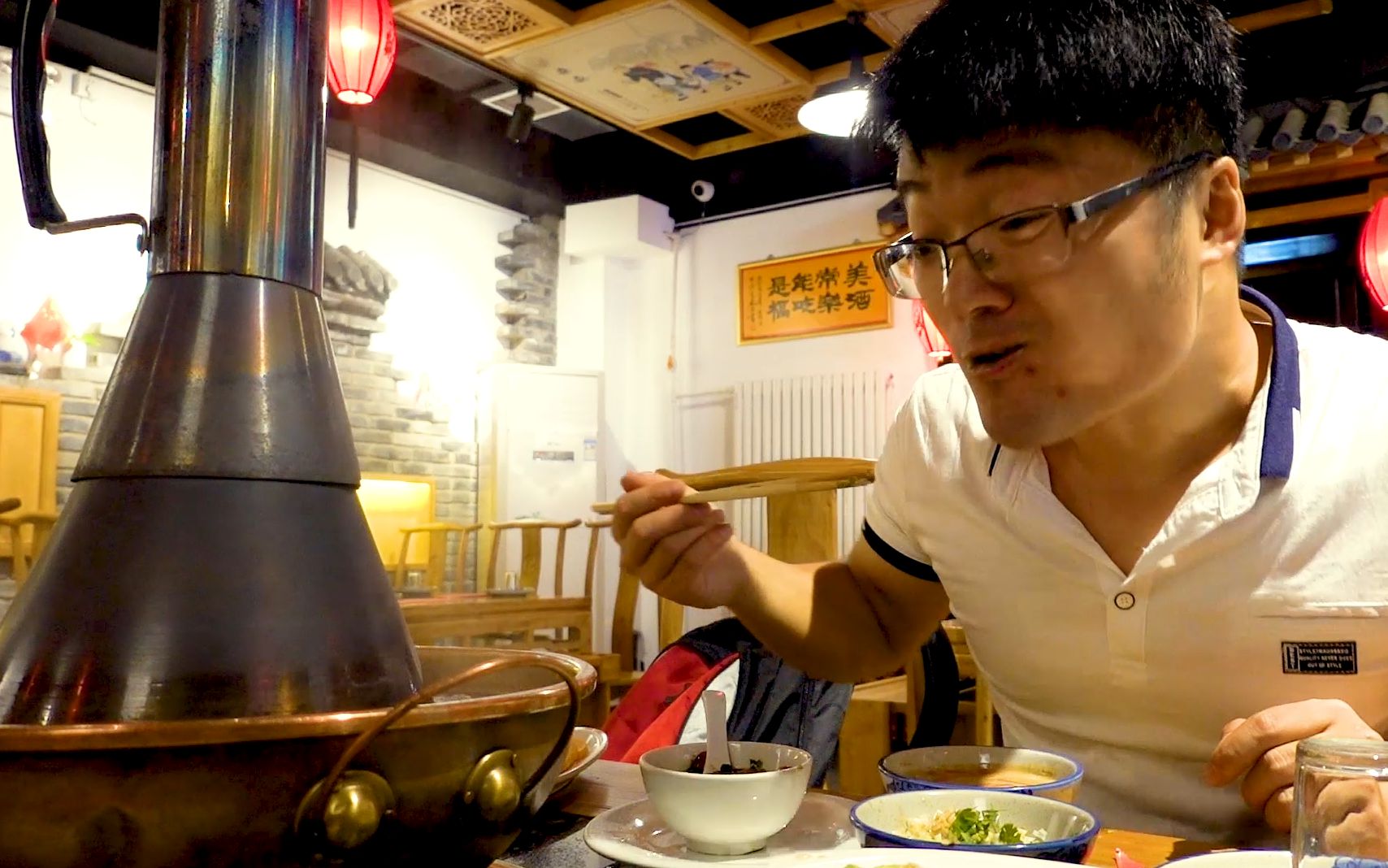 大sao吃老北京铜锅涮肉，鲜切羊腿配羊肉卷，两人份完全不够吃