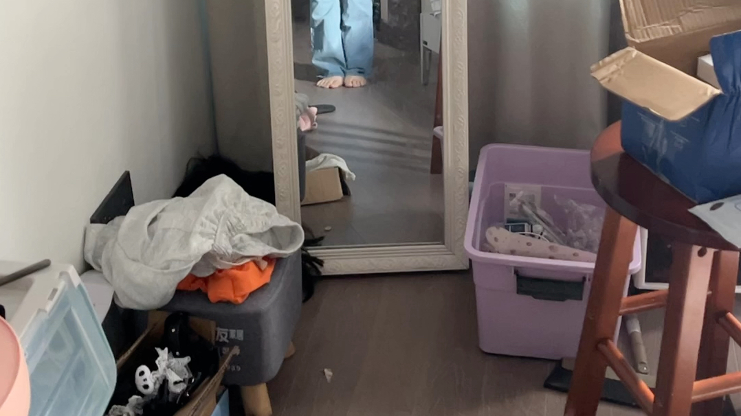 You'll need to add a plug-in for leopard print.