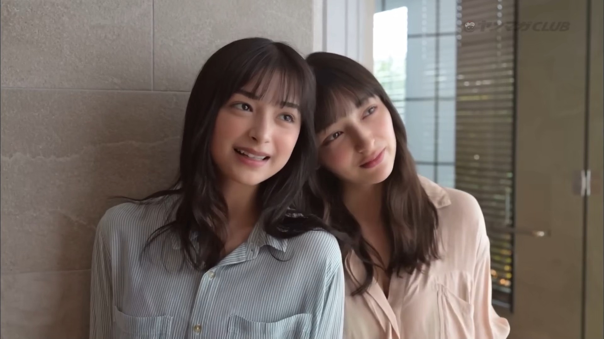 エリマリ姉妹-百瀬まりな&Erika やンマガCLUB-2