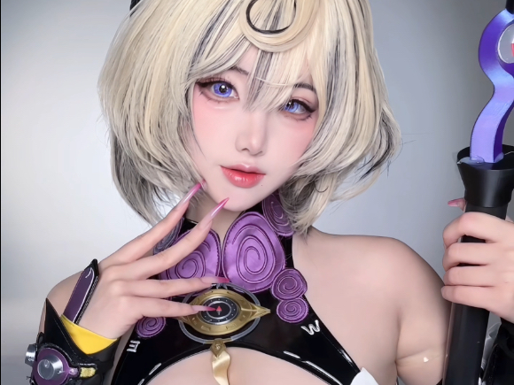 黏糊糊的章鱼姐姐