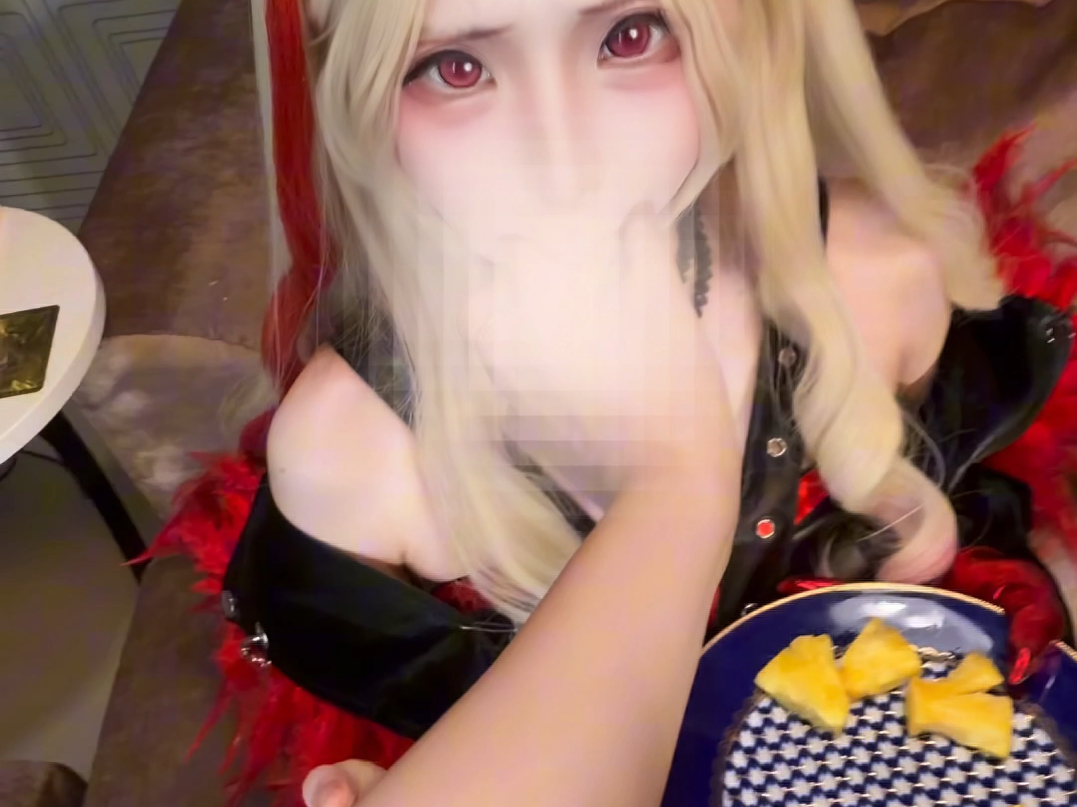 Teacher... Hi, I'm here to buy imported food again.