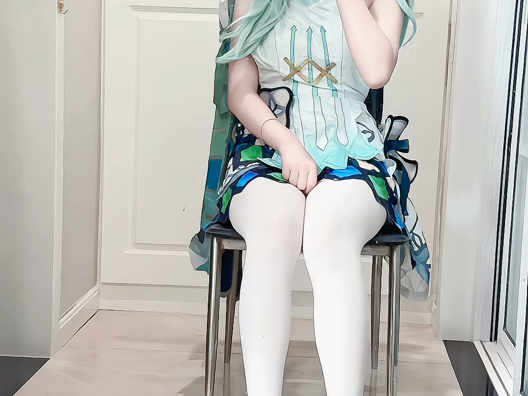 Hatsune Miku, you're going to defeat Enrosean.