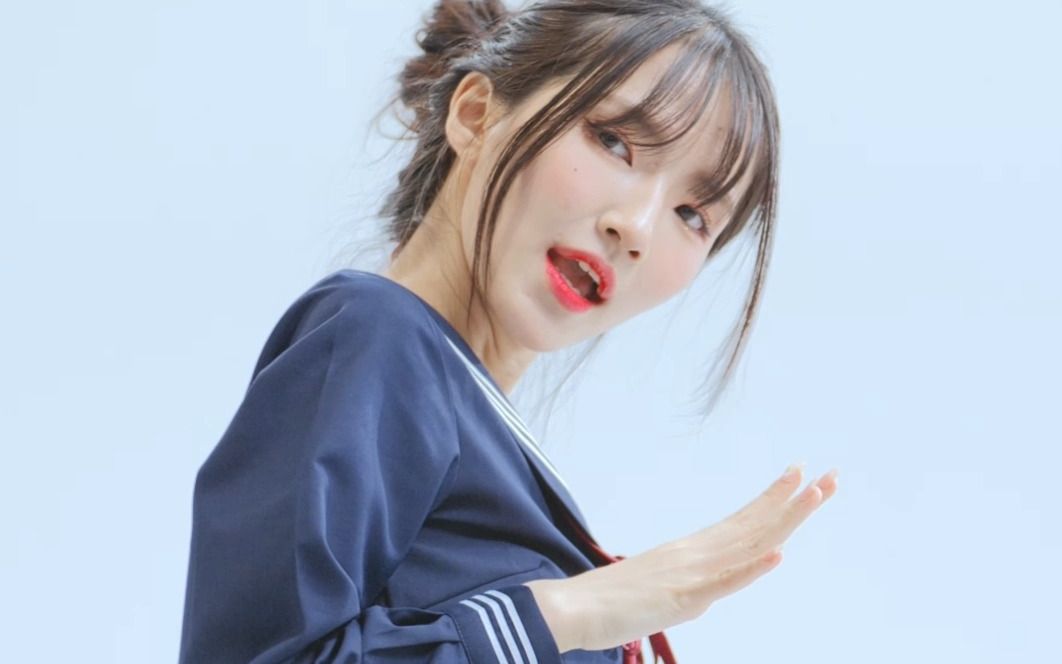 LA VIE EN ROSE Seo Young Sailor Suit