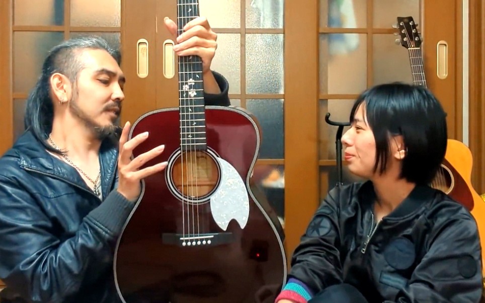 瞒着老婆偷偷买了30万日元的Headway吉他 日语无字幕