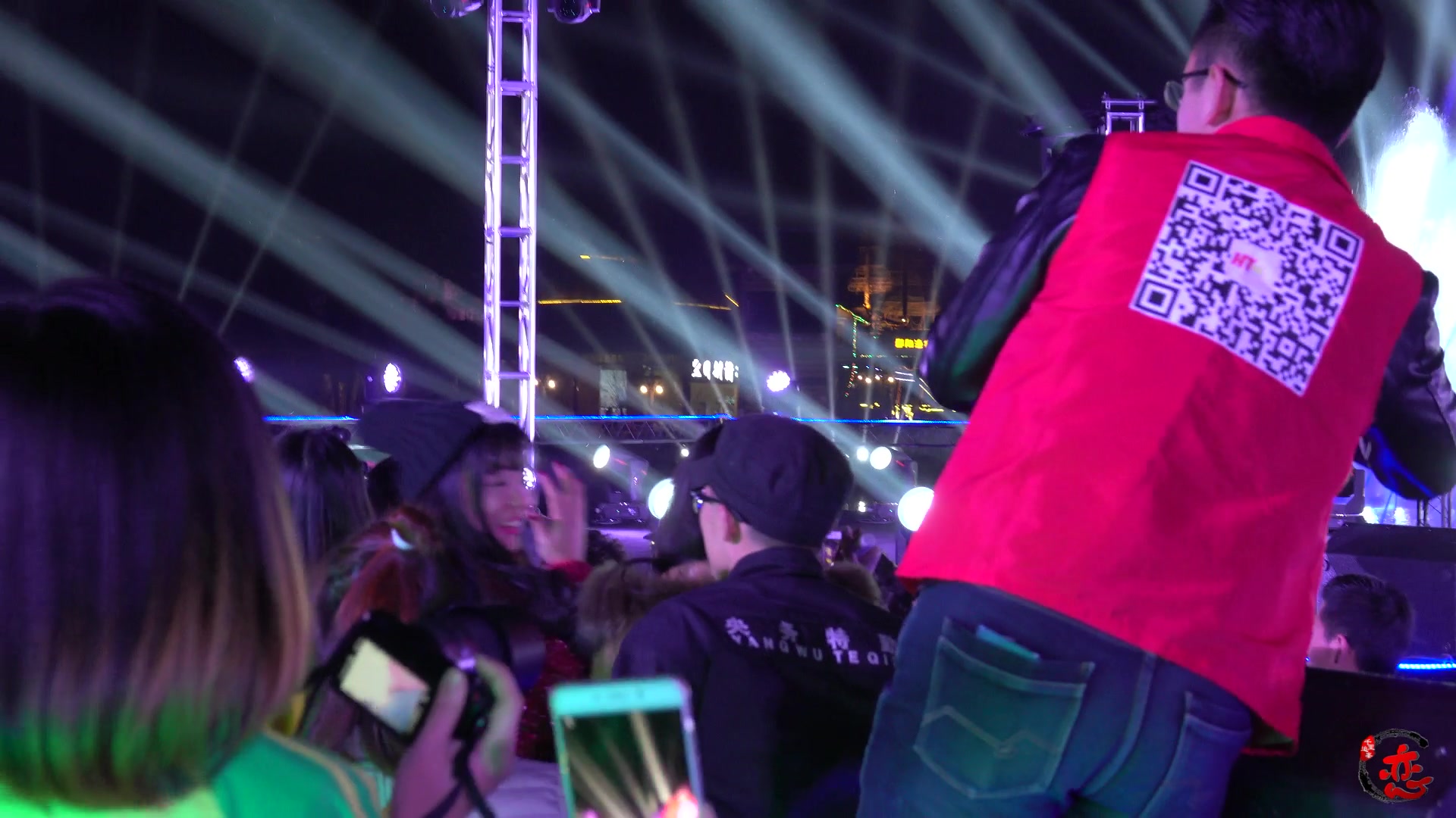 抖音有没有跨年晚会 35d46845a5dcd21aecaa57cc06afbdc960213474.jpg