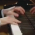 钢琴演奏：热夫斯基 《团结的人民永不败》。 《团结的人民永远不会被打败》 是美国作曲家弗弗德里克•热夫斯基的钢琴作品。 
