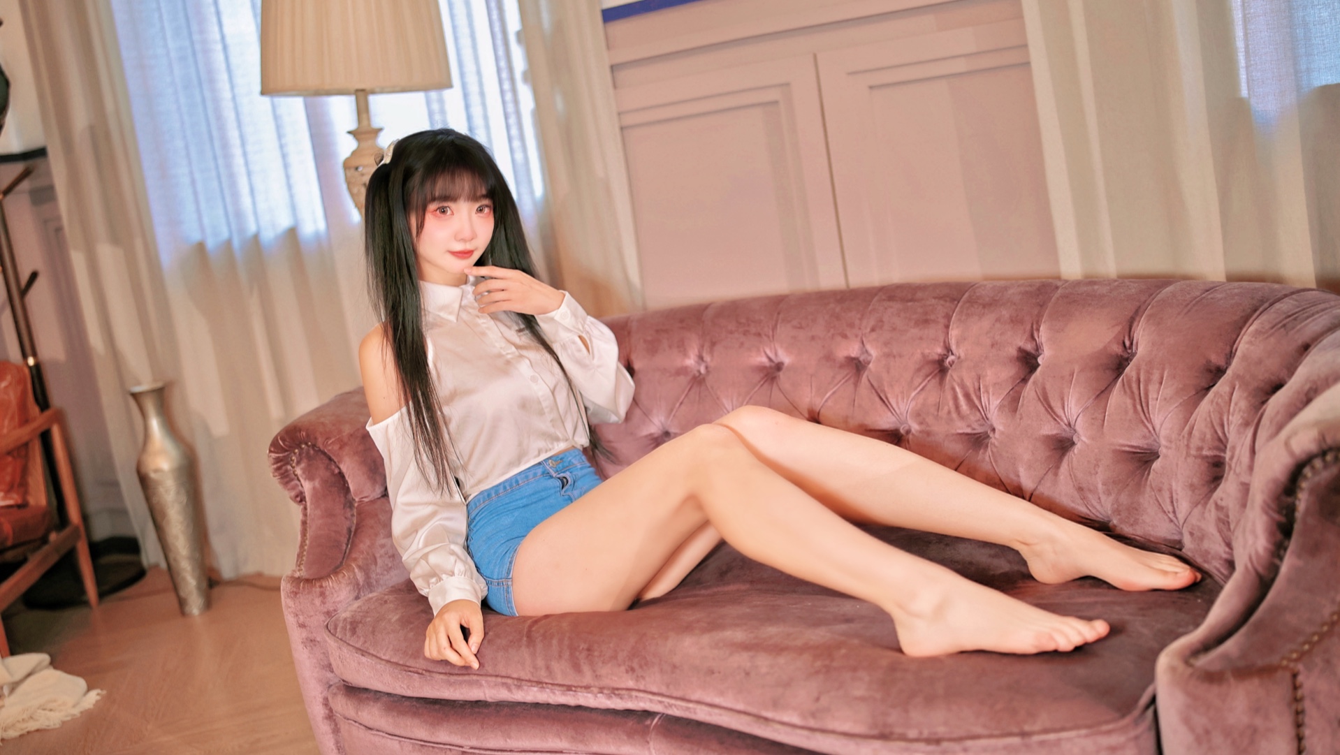 别眨眼！御姐频道～光脚板在卧室跳shake it【可心喵】