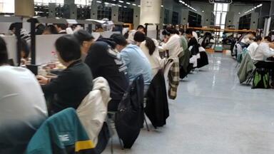 <em class="keyword">圣马家沟</em>职校的假期内卷现状，可怕的人类！