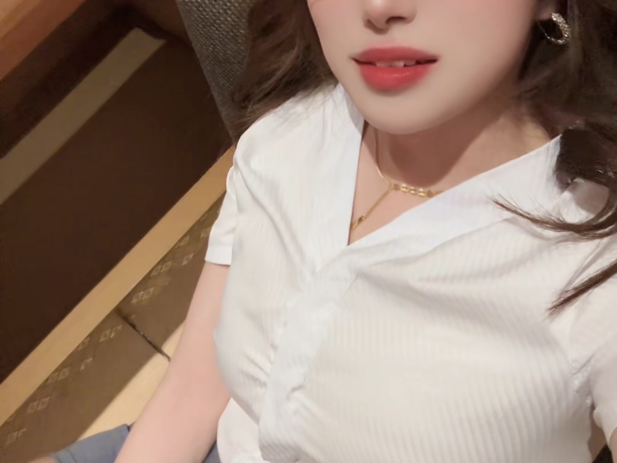 The amount of soup in a bowl of noodles depends on the thickness of the noodles