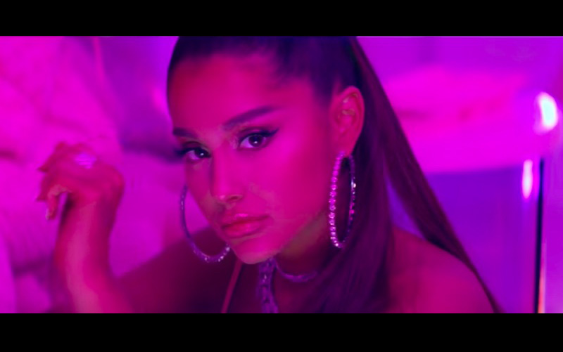 【Ariana Grande】- 7 rings 【官方MV】