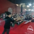 第九届丝绸之路国际电影节闭幕式红毯仪式-吴京现场与粉丝合影