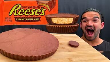 ⭐Hungry jorge⭐丨巨型<em class="keyword">花生酱</em>Reese&#x27;s巧克力杯丨咀嚼音丨解压