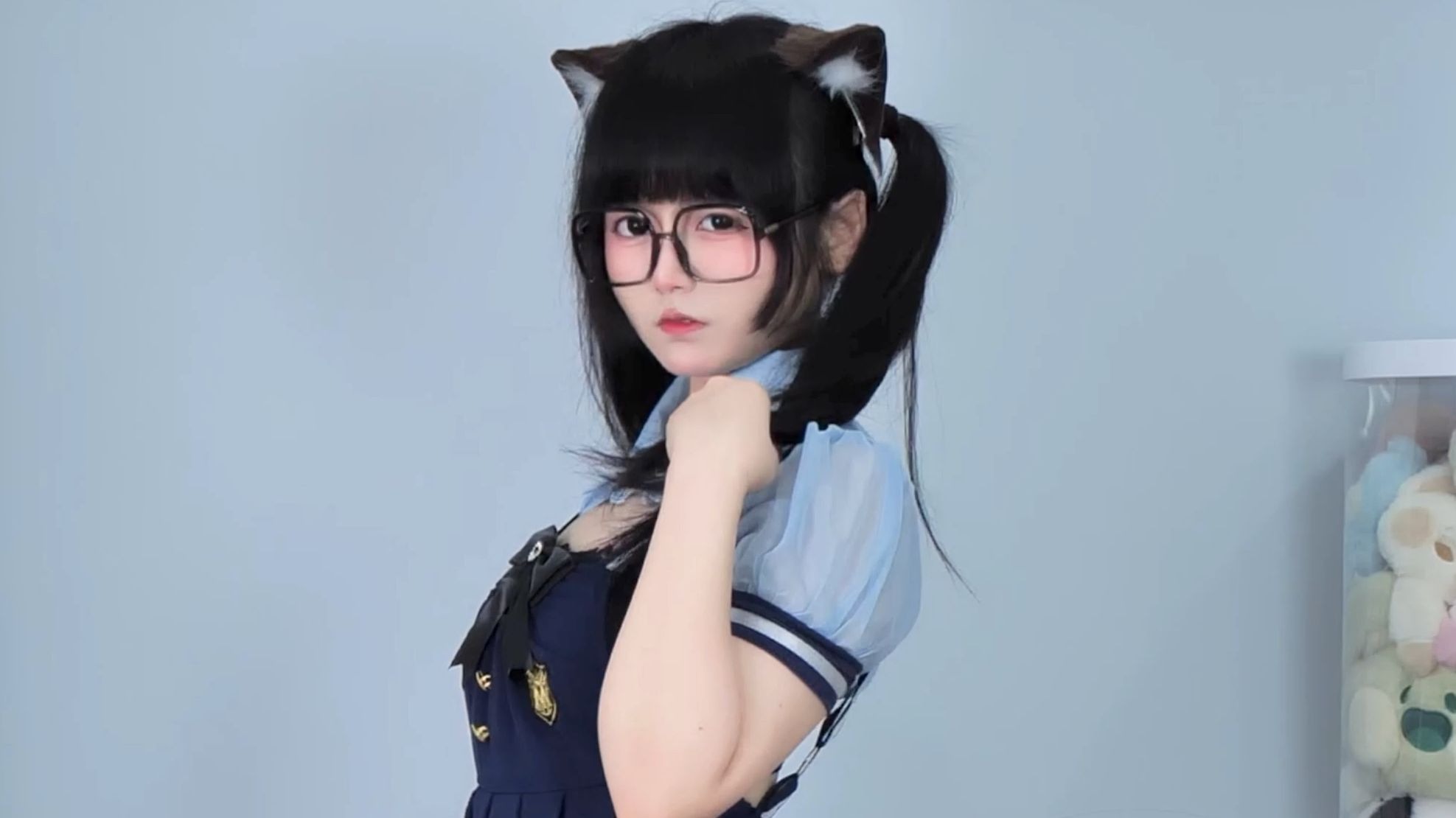 Twin ponytailed kittens!