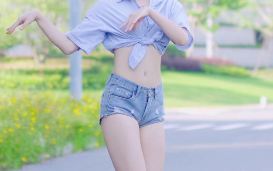 Vertical screen is here! It's summer, come and touch my body!