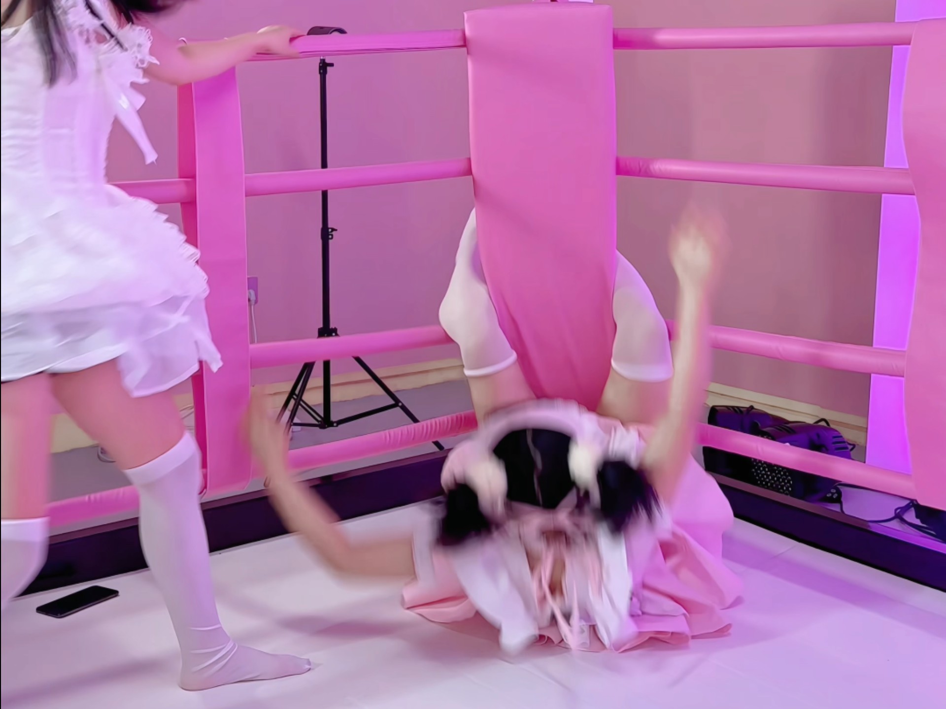 Showdown I'm Nam Leung.