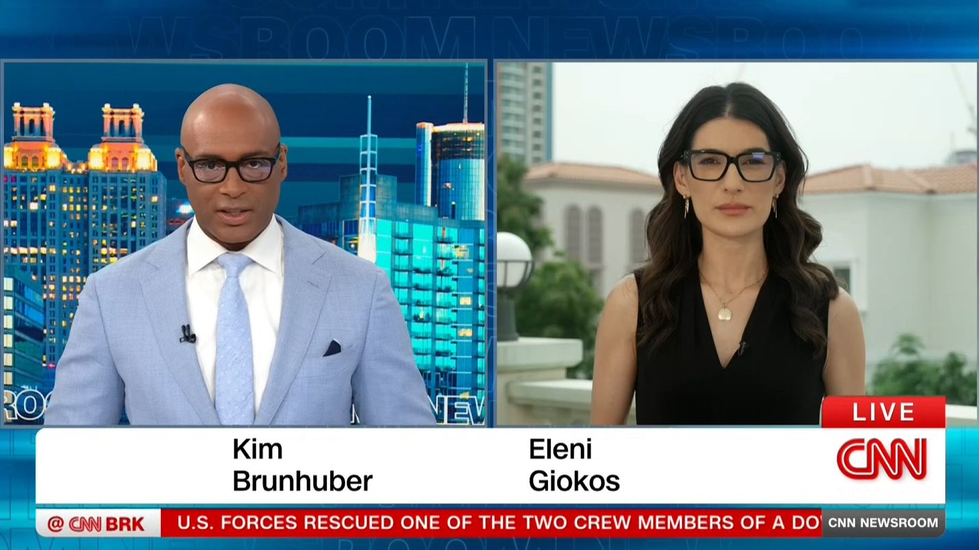 CNN-News/2026/04/04 | 美军战机在伊朗被击落 搜救行动与地区紧张局势升级