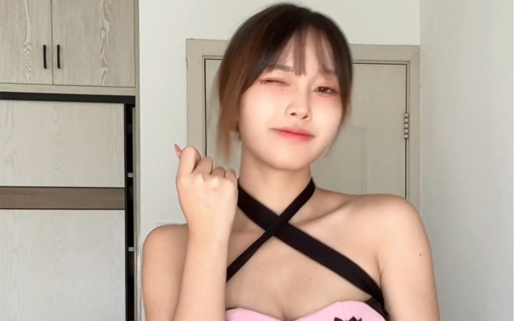 I hate having a baby bump again!