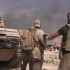 反恐战争:军事承包商在伊拉克政府军坦克的掩护下救出一名女孩