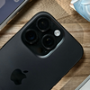 出现了！iPhone 摄像头最大的受害者