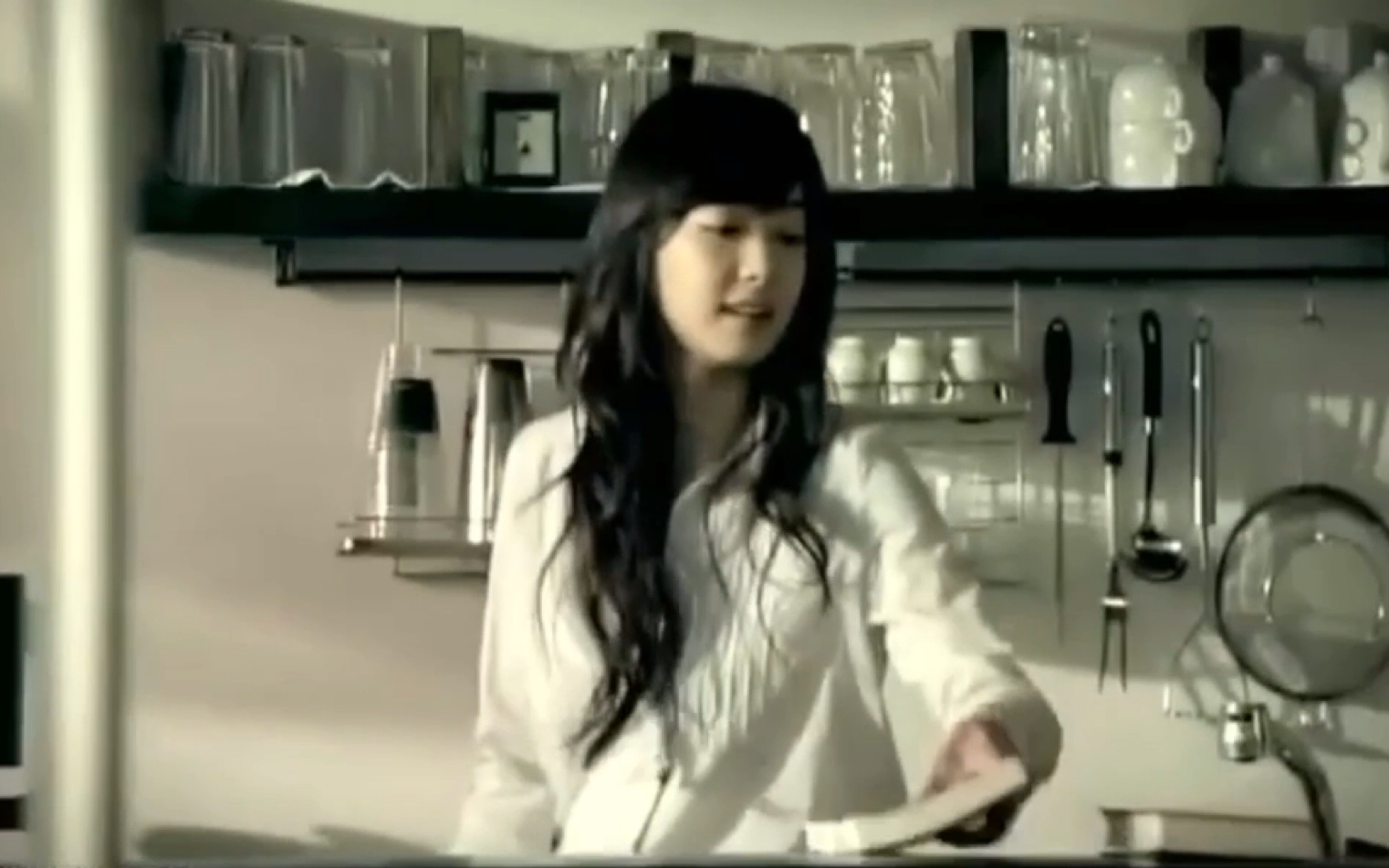 【宋茜】韩国未出道时出演姐姐真漂亮的MV女主（中文字幕）（1080p）