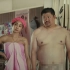 泰国创意广告: 熊大叔洗个澡也是不容易...