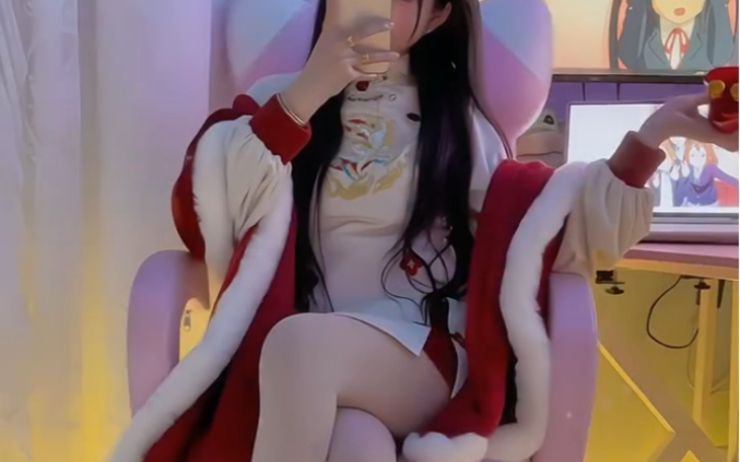 I forgot to post it on the first day of the year. Happy New Year!