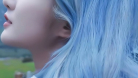 在家怎么自己染蓝色头发 4017705070b620b9b820e9f32bb38879d2c54190.png@280w_158h_1c_100q.jpg