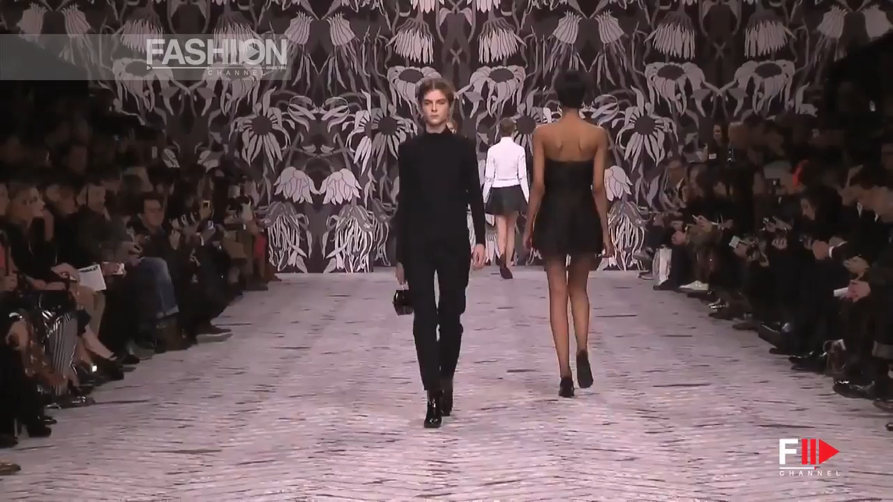 Viktor & Rolf Full Show HD Autumn Winter 2013 2014 Paris by FashionChannel