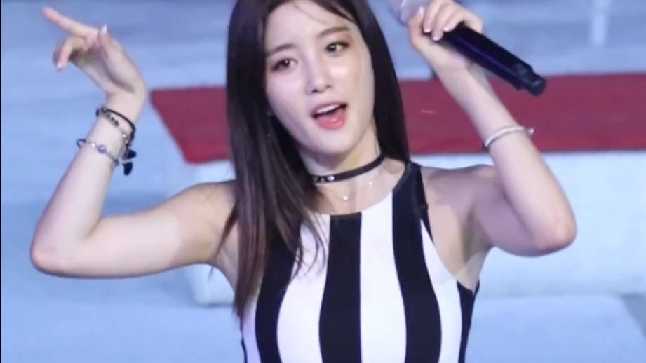 TAHITI-申智秀（皮裤-黑白条衣）-02超清