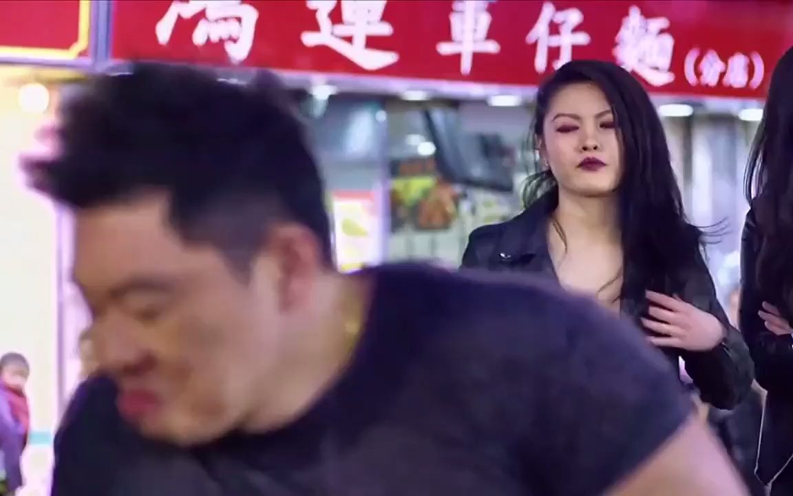 血染淑女:美女有颜有功夫,狠起来没男人啥事,看得血脉喷张!